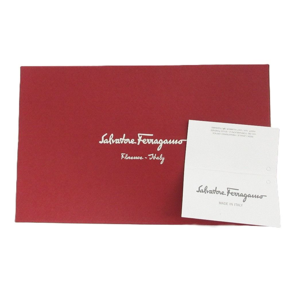 Salvatore Ferragamo Salvatore Ferragamo Salvatore Ferragamo Vara Ribbon Patent Long Wallet Enamel Long Wallet DUTY FREE for USA Size ONE SIZE - 20 Thumbnail