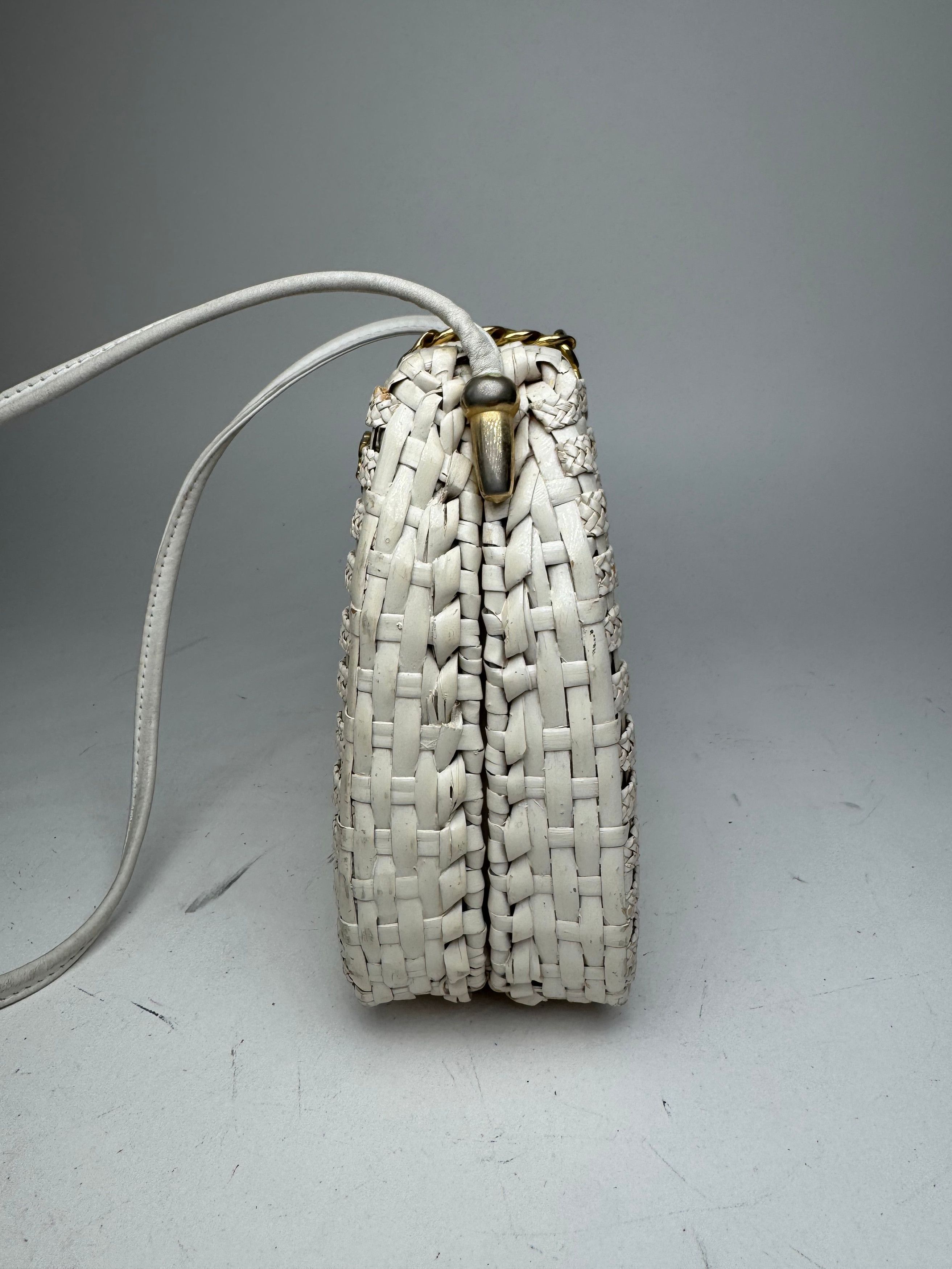 Courreges Vintage Paris Crossbody Bag White Size ONE SIZE - 5 Thumbnail