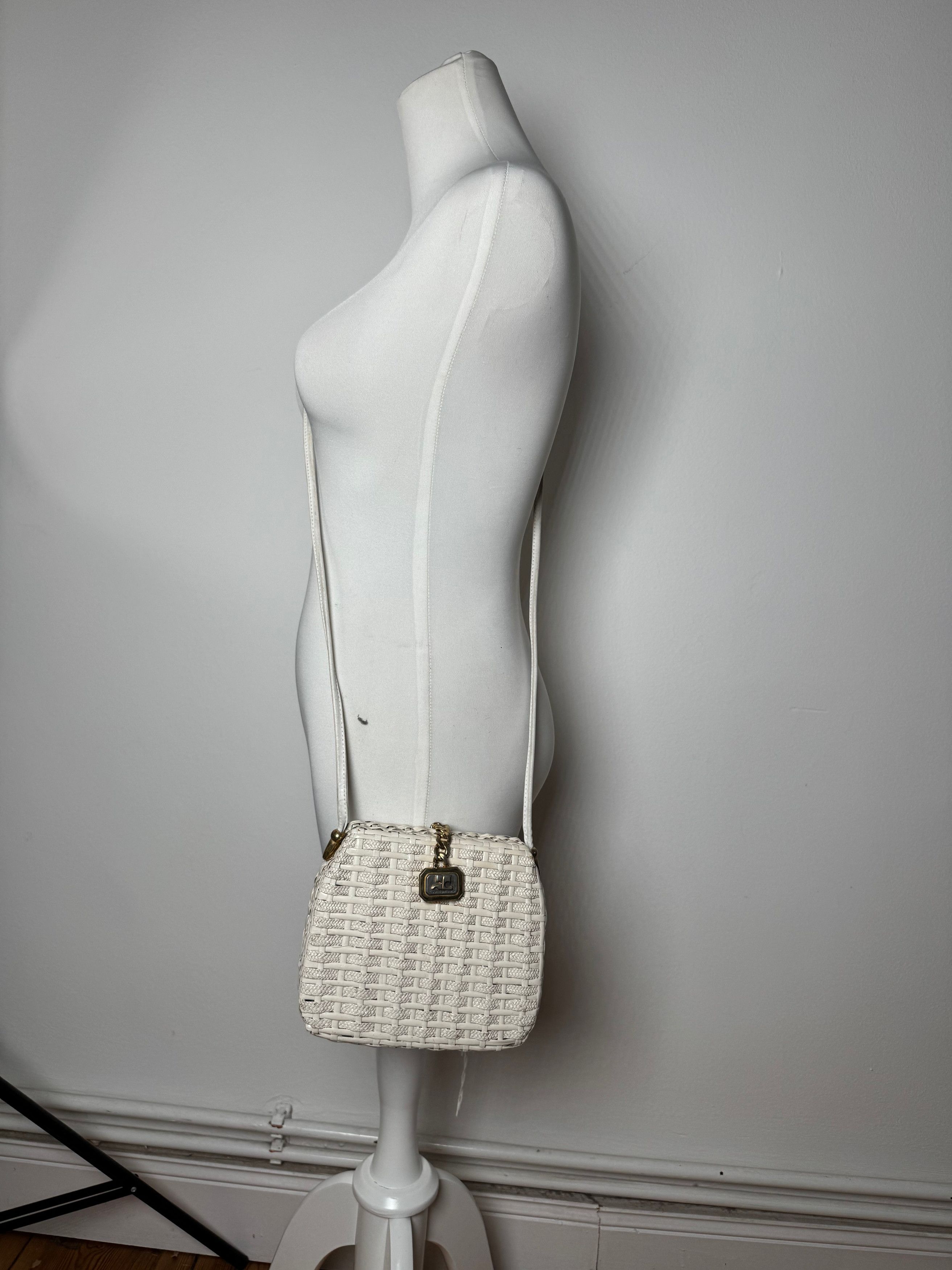 Courreges Vintage Paris Crossbody Bag White Size ONE SIZE - 15 Thumbnail