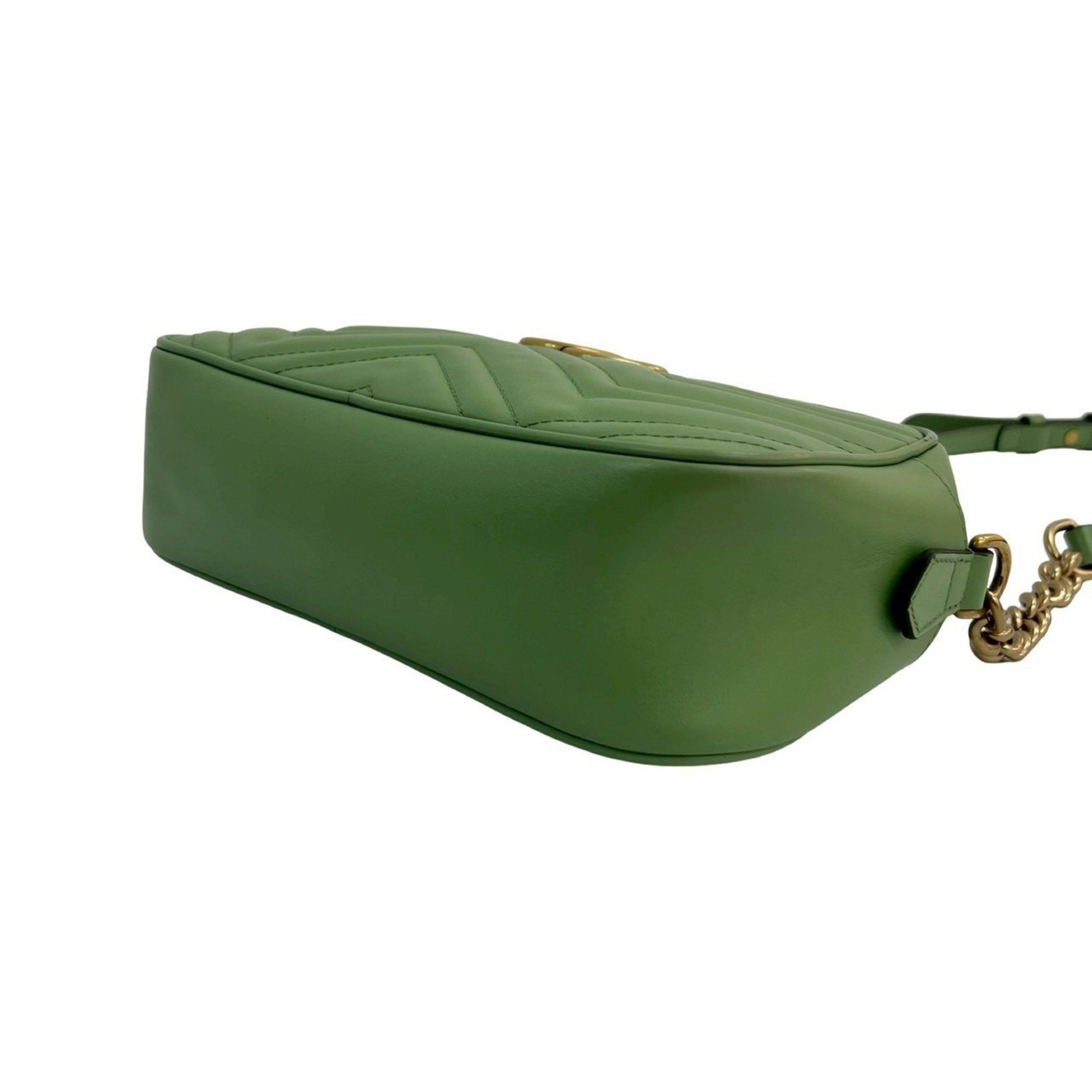 Gucci Nearly unused GUCCI GG Marmont quilted leather chain shoulder bag/pouch in light green (61489) Size ONE SIZE - 8 Thumbnail