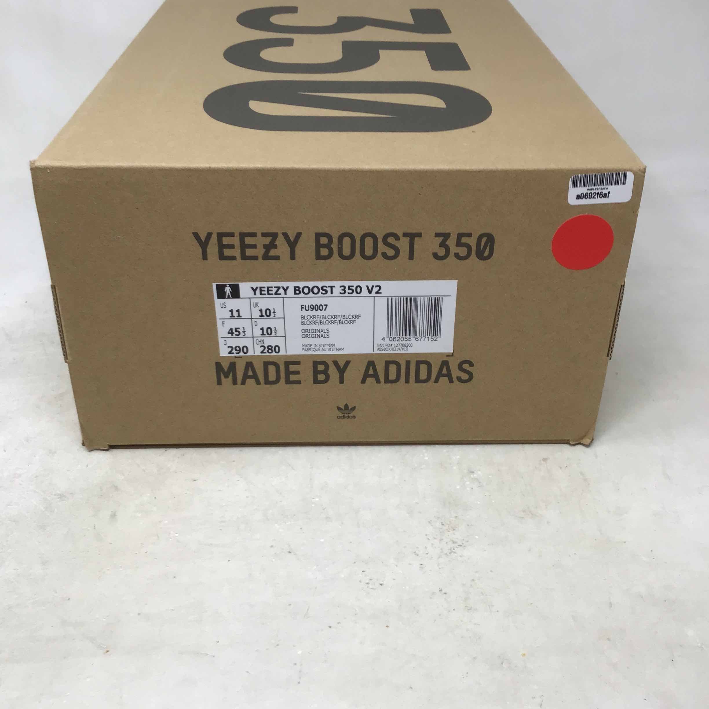 yeezy boost 350 v2 black reflective box Amazon.com: Ravensburger Disney Lorcana TCG - Collection Starter Set main image 1