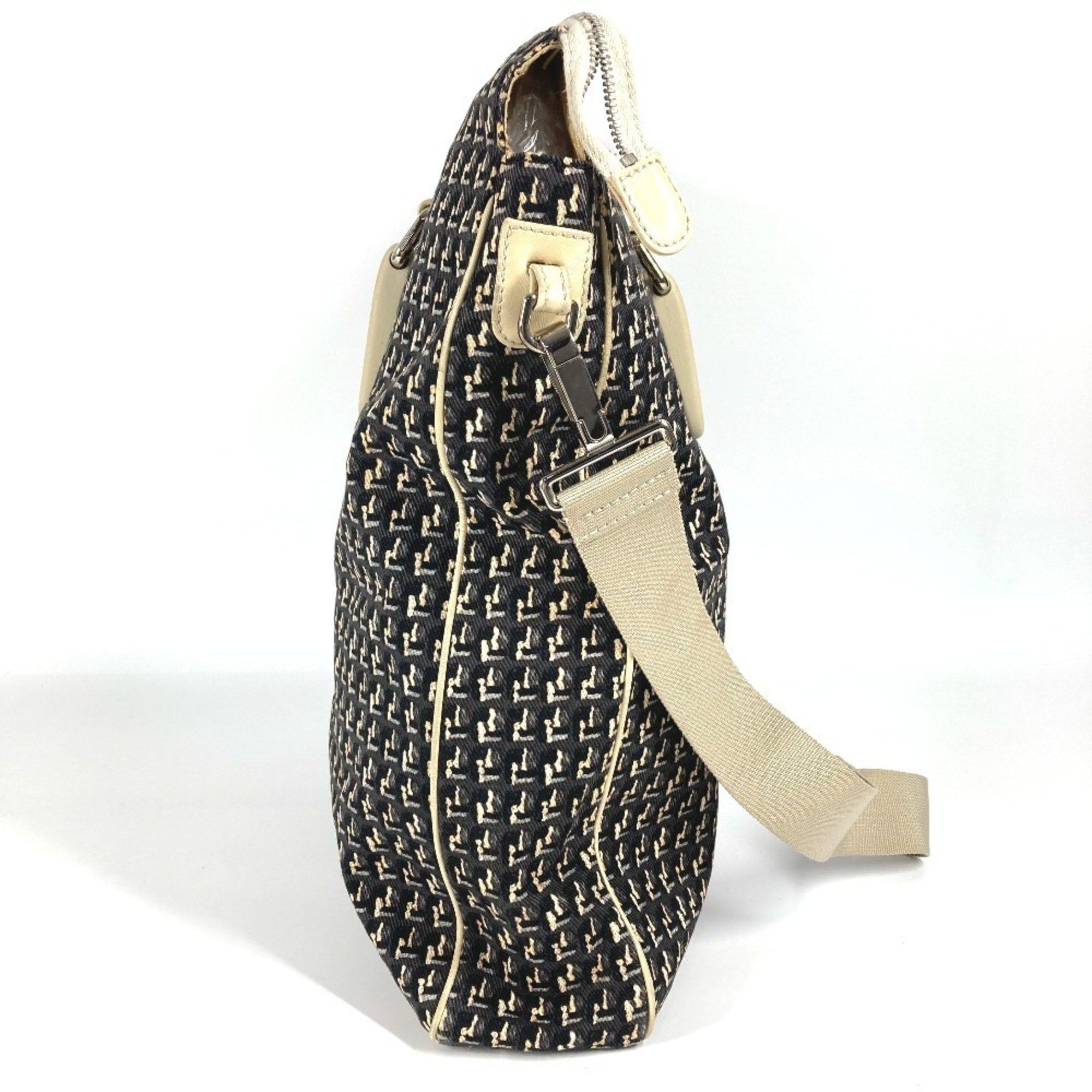 CHANEL Clover Logo 2-Way Handbag/Vertical Tote/Shoulder Bag in Leather/Canvas, Black
