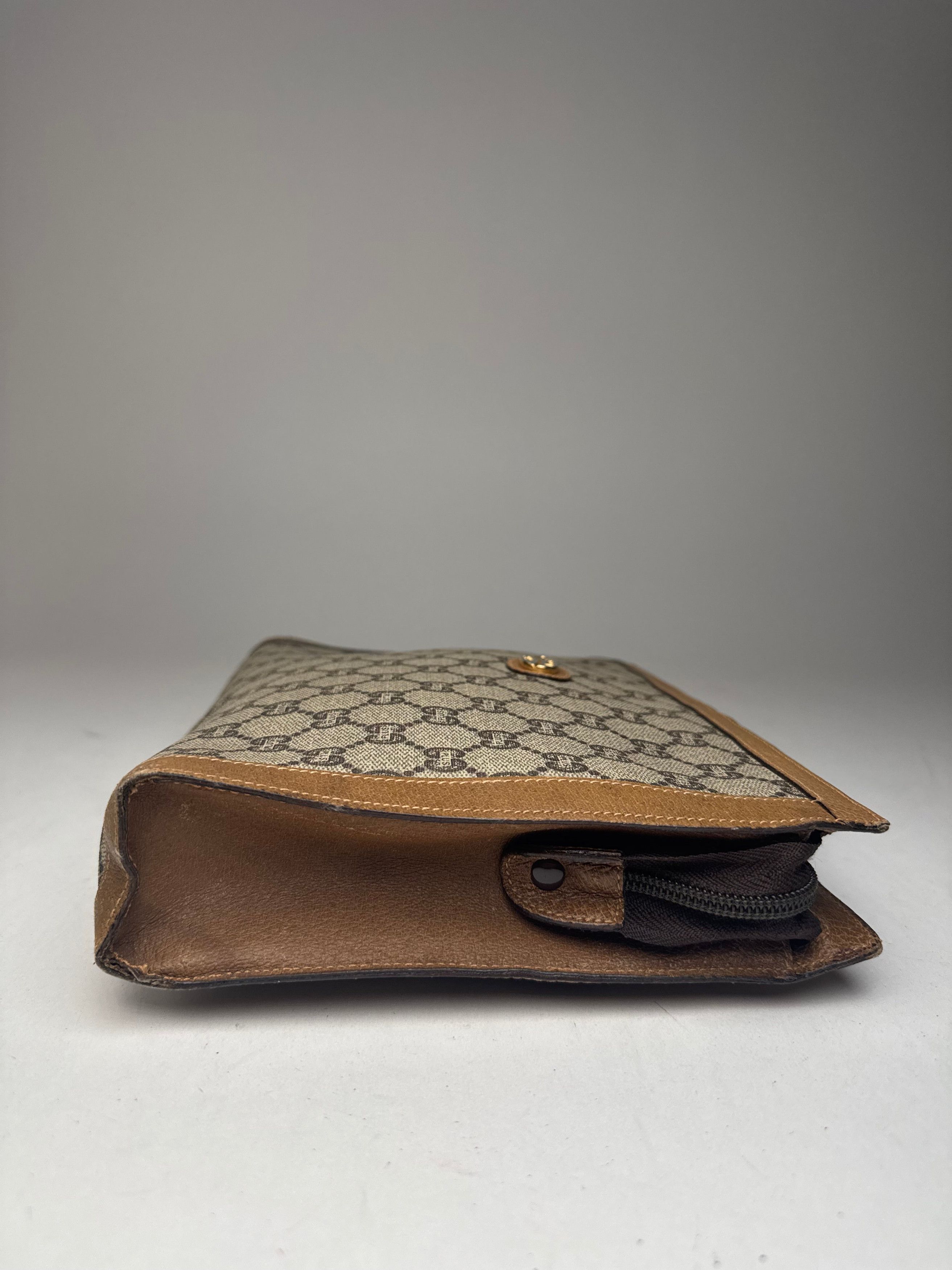 Gucci Vintage Plus Monogram Clutch Grey Brown Size ONE SIZE - 9 Thumbnail