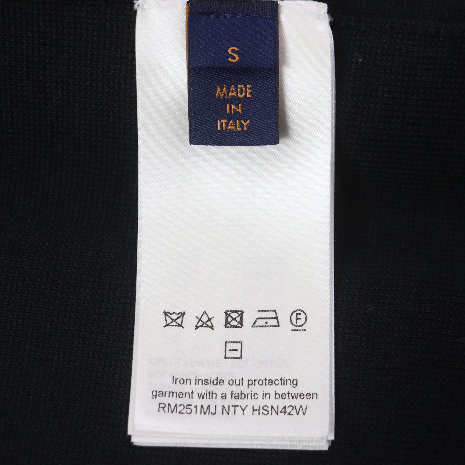 Louis Vuitton Louis Vuitton Louis Vuitton 1AFYEJ Embossed Technical wool polypropylene Blouson Others Outerwear 1AFYEJ DUTY FREE for USA Size ONE SIZE - 9 Thumbnail