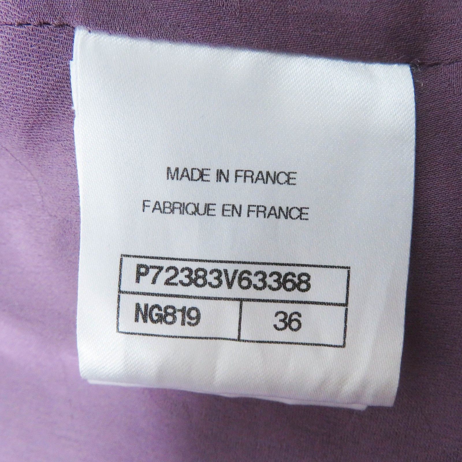 Chanel Chanel Chanel 22P Lion Button Acrylic Polyester Jacket Plastic Outerwear P72383 DUTY FREE for USA Size ONE SIZE - 8 Thumbnail