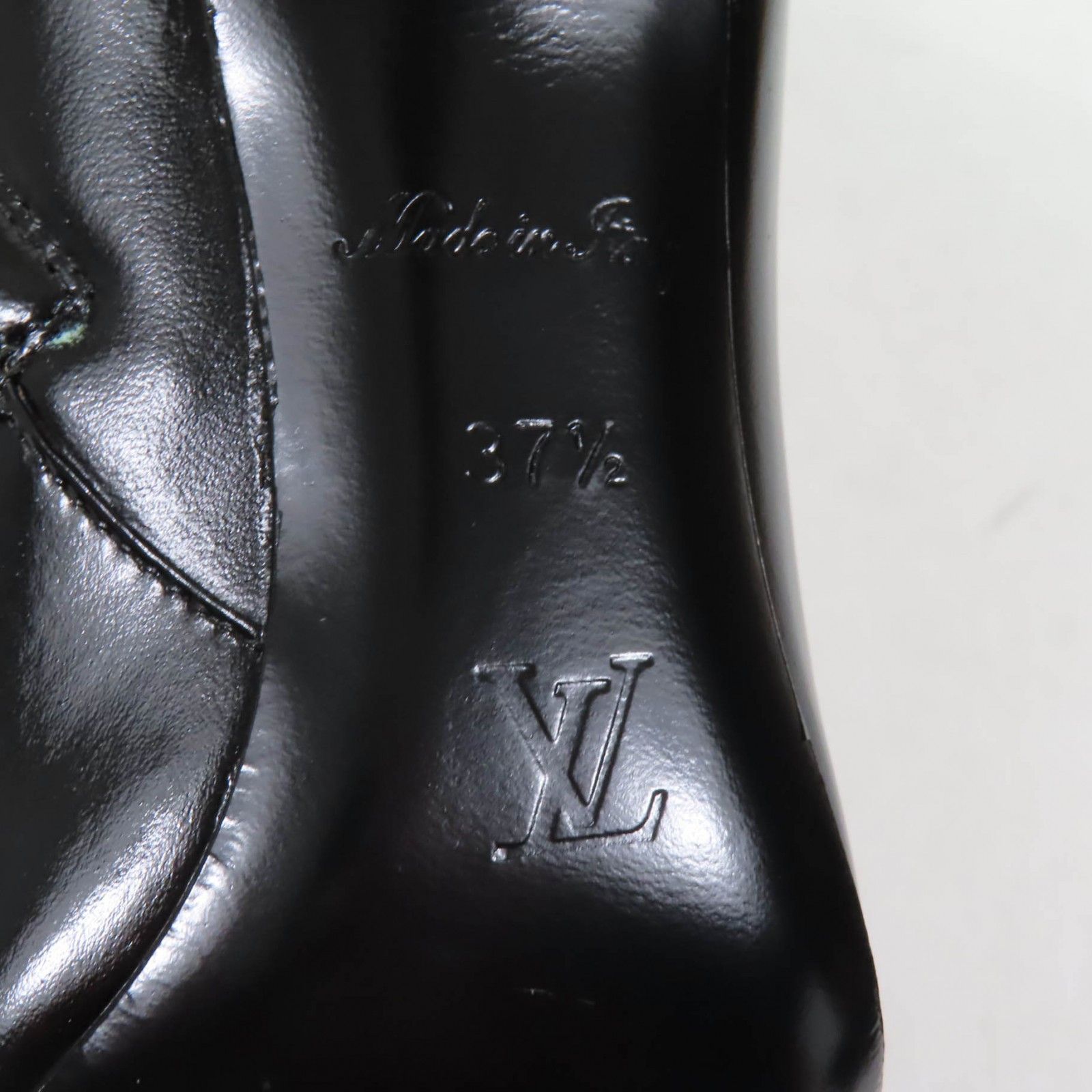 Louis Vuitton Louis Vuitton Louis Vuitton LV logo leather ankle boots Leather Shoes DUTY FREE for USA Size ONE SIZE - 11 Thumbnail