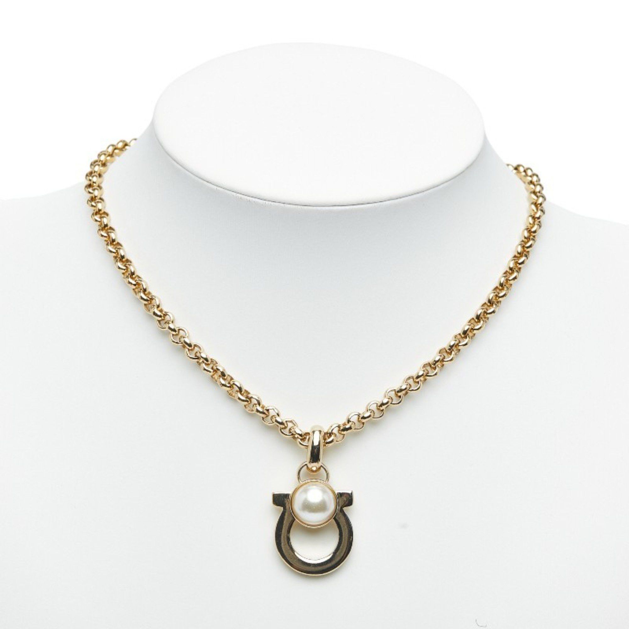Salvatore Ferragamo Salvatore Ferragamo Gancini Necklace, Gold Plated with Faux Pearls, Women's Size ONE SIZE - 7 Thumbnail