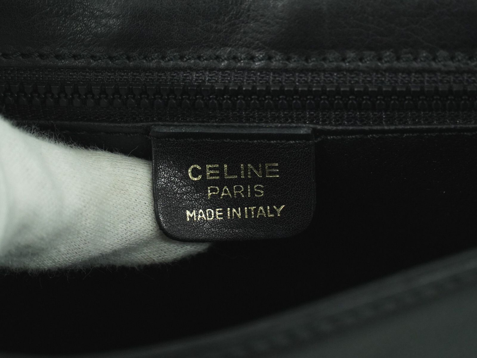 Celine Celine Vintage Crossbody Bag Logo Embossed Leather Size ONE SIZE - 9 Thumbnail