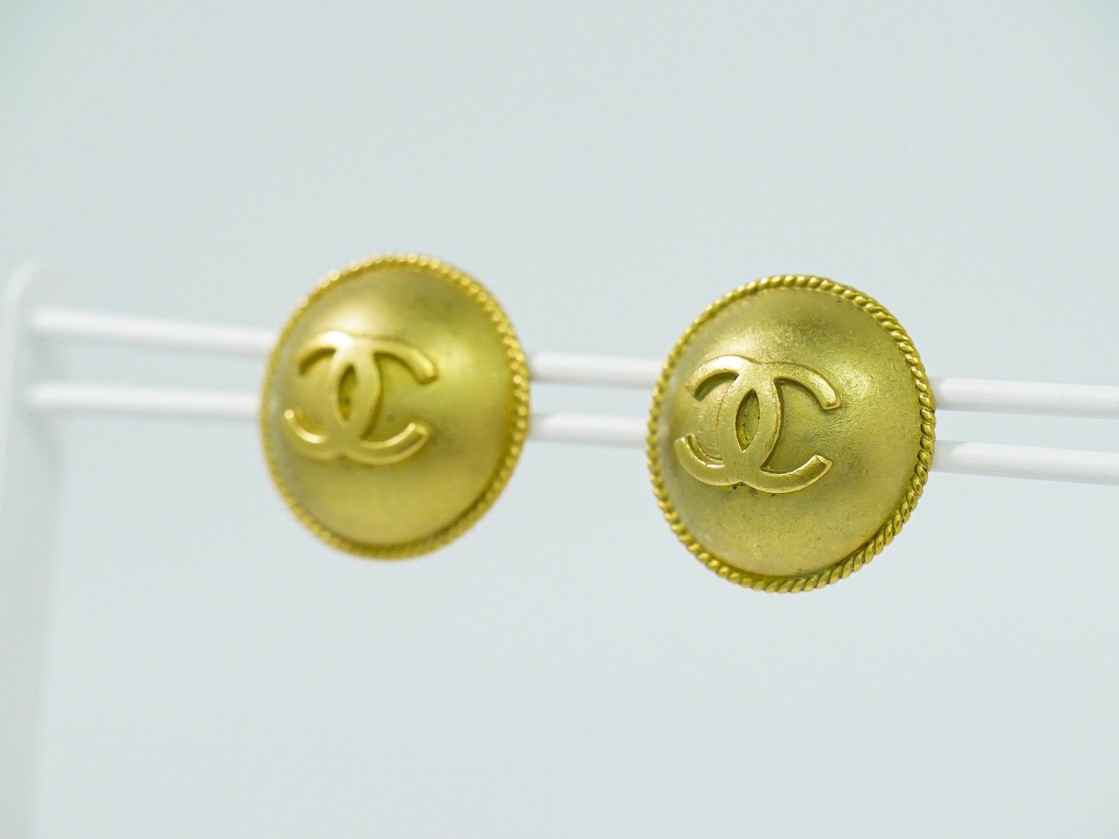 Chanel Chanel Logo CC Gold-plated Size ONE SIZE - 7 Thumbnail