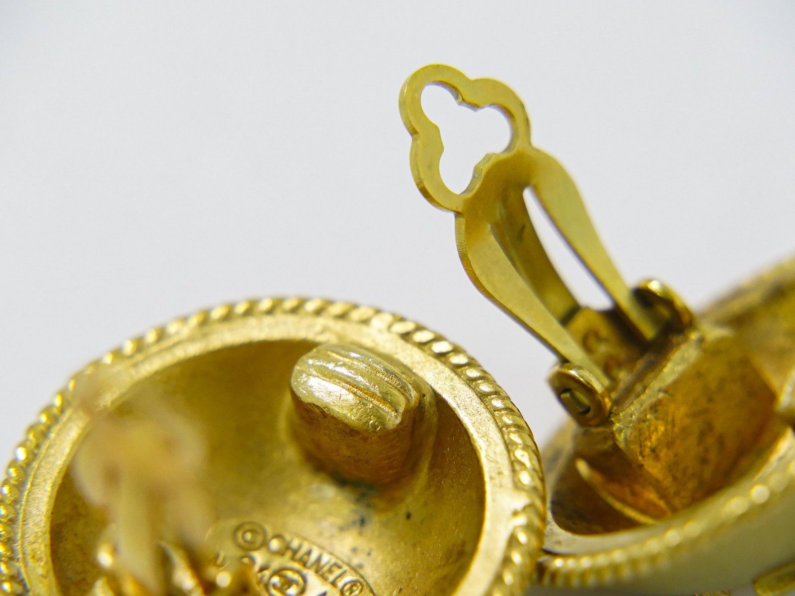 Chanel Chanel Logo CC Gold-plated Size ONE SIZE - 3 Thumbnail