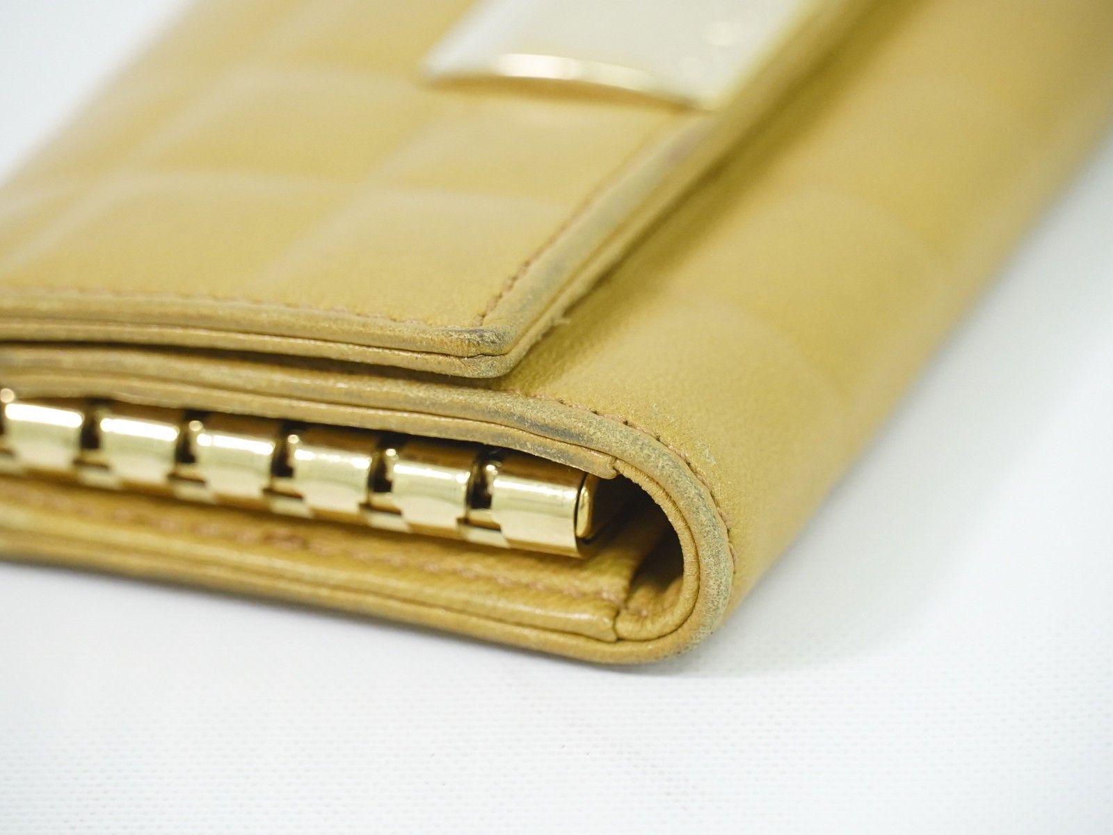 Chanel Chanel Chocolate Bar 6 Key Holder Quilted Lambskin Size ONE SIZE - 4 Thumbnail