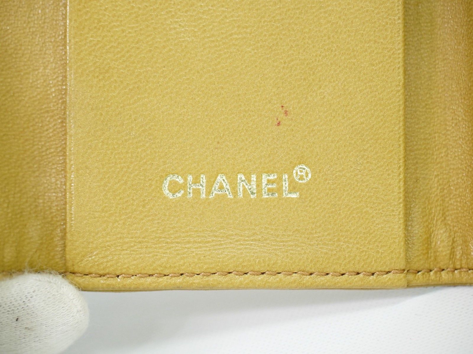Chanel Chanel Chocolate Bar 6 Key Holder Quilted Lambskin Size ONE SIZE - 13 Thumbnail