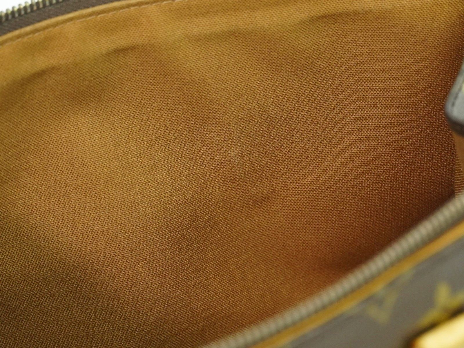Louis Vuitton Louis Vuitton Popincourt Handle Bag Monogram Canvas Size ONE SIZE - 18 Thumbnail