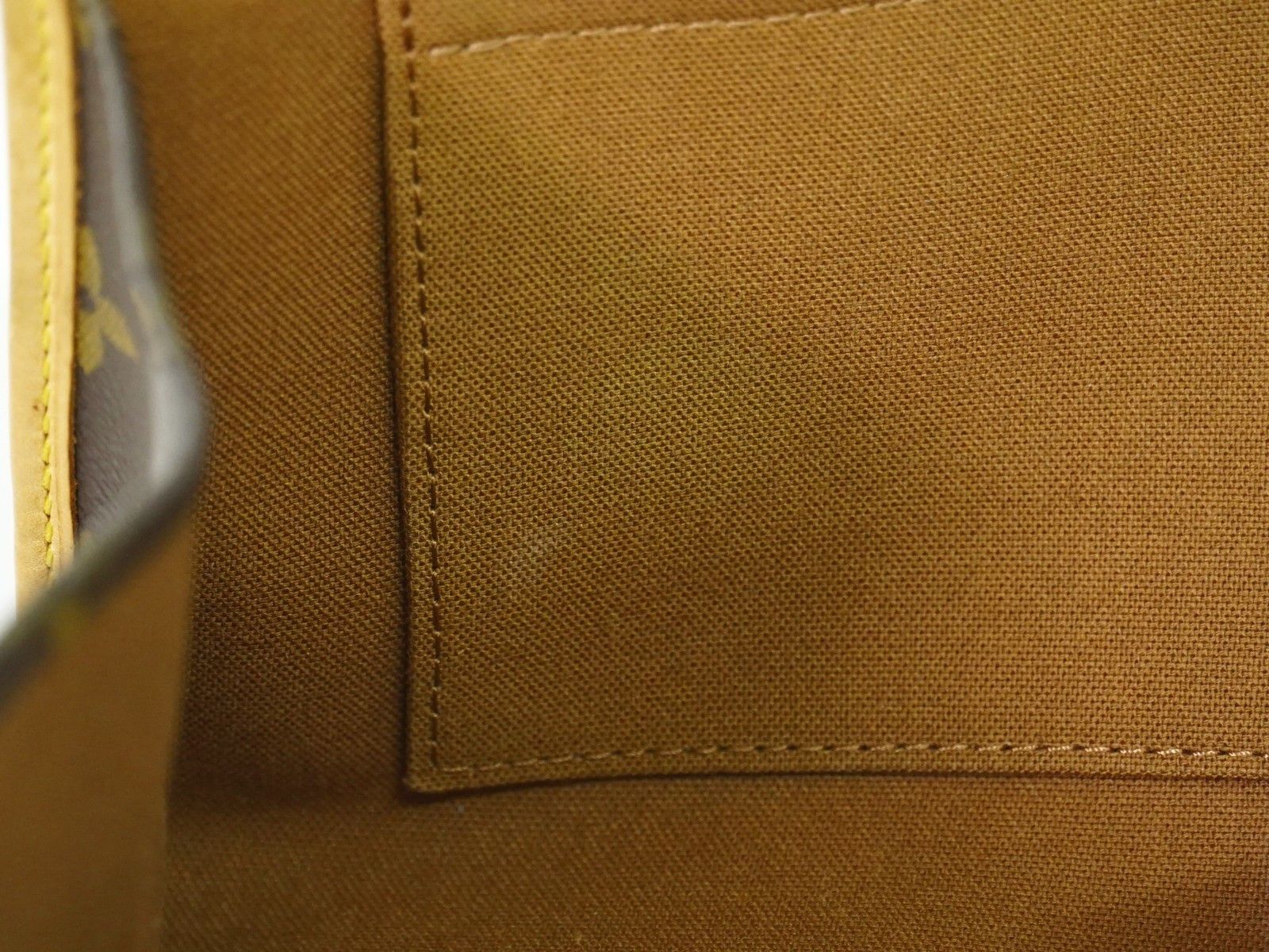Louis Vuitton Louis Vuitton Popincourt Handle Bag Monogram Canvas Size ONE SIZE - 20 Thumbnail