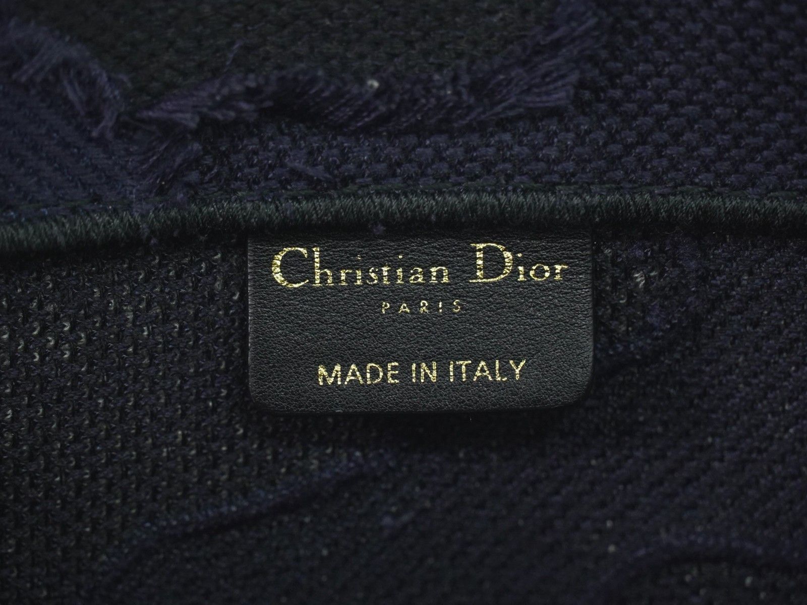 Dior Christian Dior Book Tote Embroidered Canvas Size ONE SIZE - 14 Thumbnail