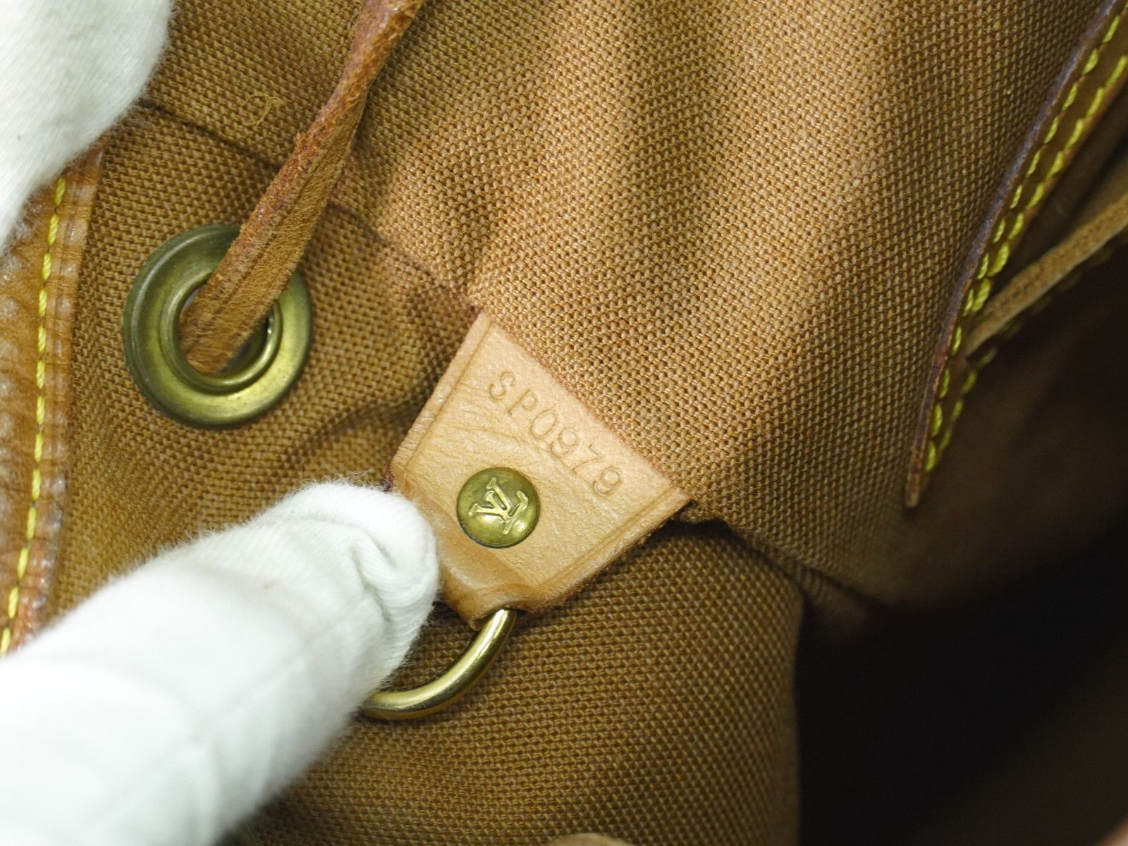 Louis Vuitton Louis Vuitton Vintage Montsouris Backpack Monogram Canvas Size ONE SIZE - 4 Thumbnail