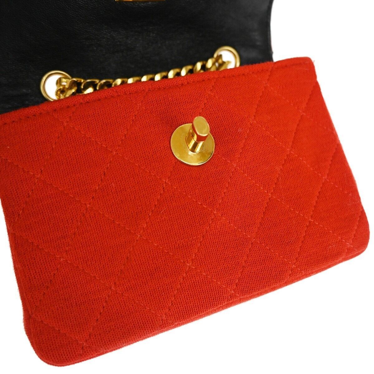 Chanel Chanel Vintage Clutch Pleated Leather Size ONE SIZE - 10 Thumbnail