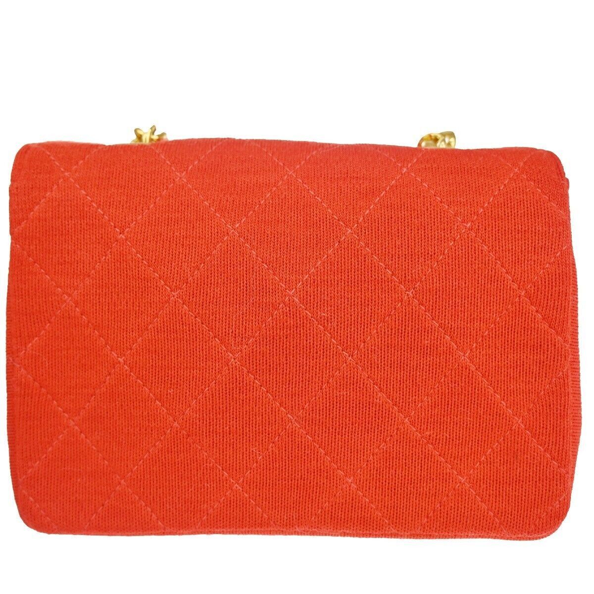 Chanel Chanel Vintage Clutch Pleated Leather Size ONE SIZE - 3 Thumbnail