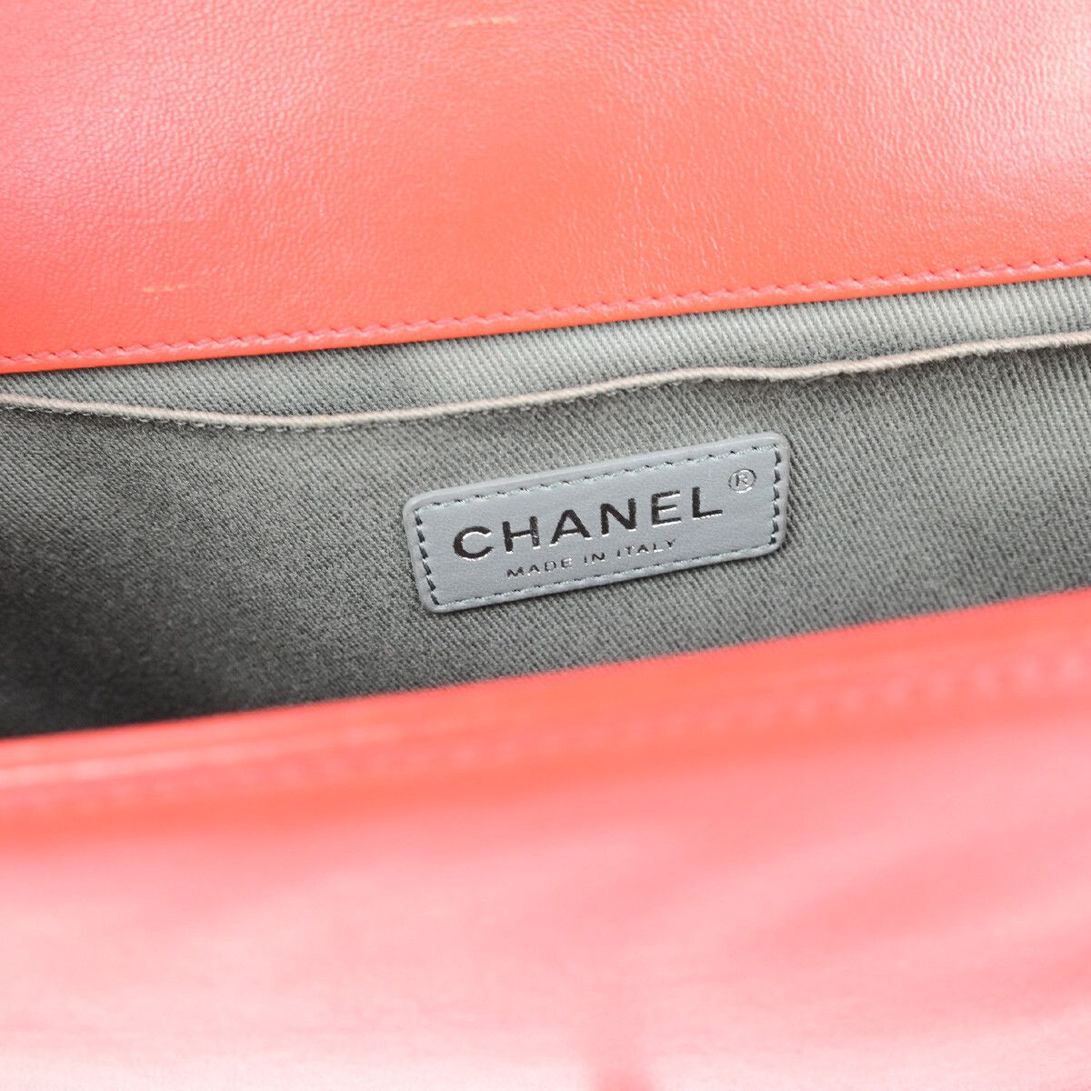 Chanel Chanel Boy Flap Bag with Strap Quilted Lambskin Size ONE SIZE - 16 Thumbnail