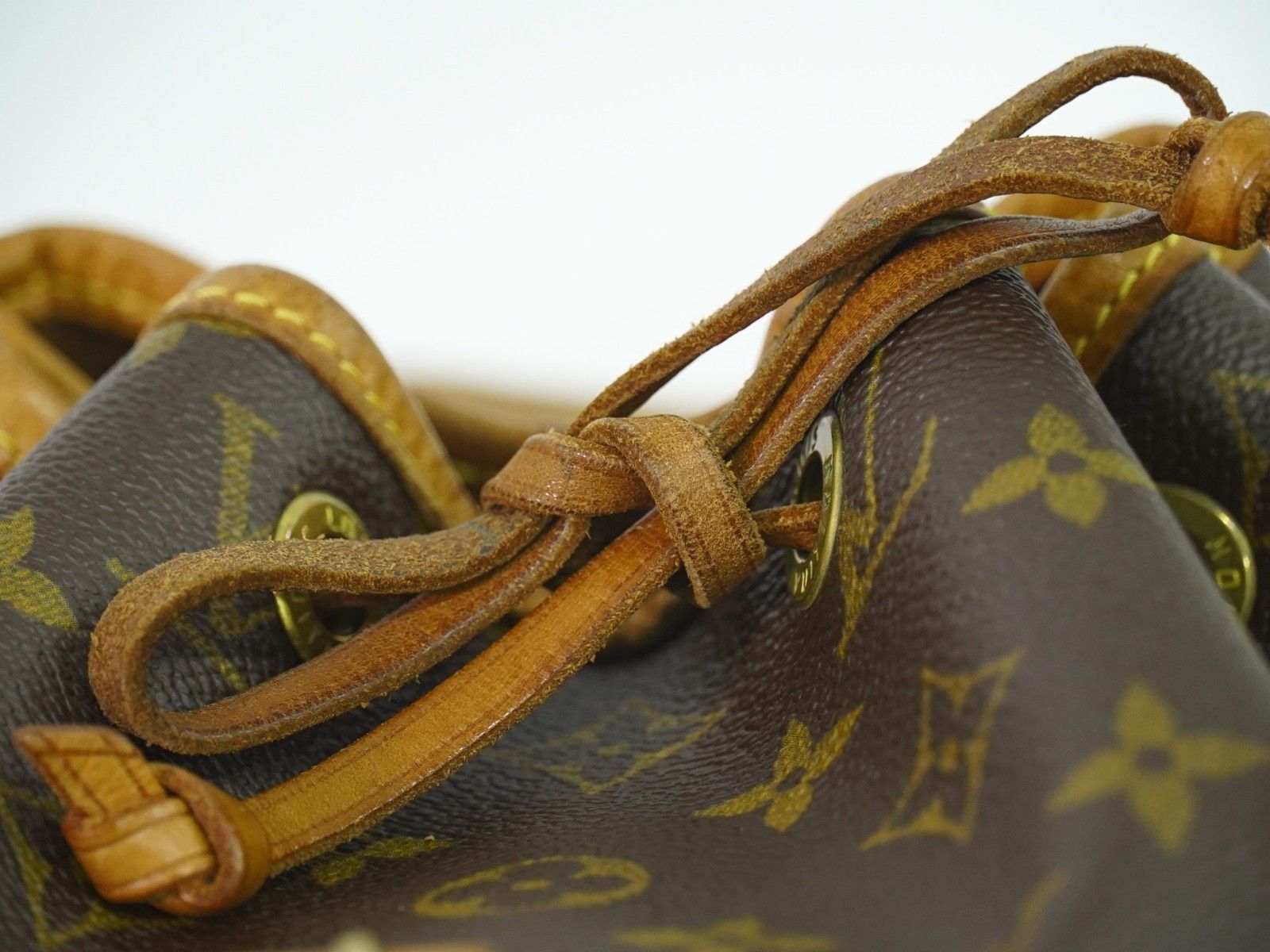 Louis Vuitton Louis Vuitton Vintage Montsouris Backpack Monogram Canvas Size ONE SIZE - 13 Thumbnail