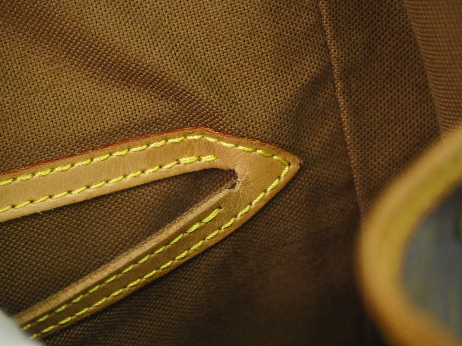 Louis Vuitton Louis Vuitton Vintage Montsouris Backpack Monogram Canvas Size ONE SIZE - 15 Thumbnail