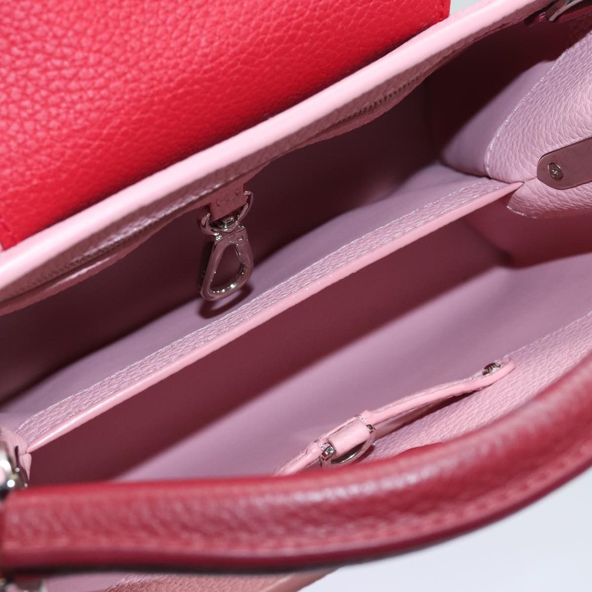 Louis Vuitton Louis Vuitton Capucines Bag Canvas with Taurillon Leather Size ONE SIZE - 21 Thumbnail