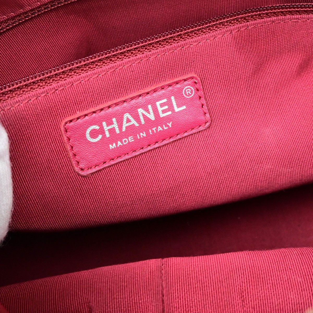 Chanel Chanel Gabrielle Hobo Quilted Goatskin and Patent Size ONE SIZE - 6 Thumbnail