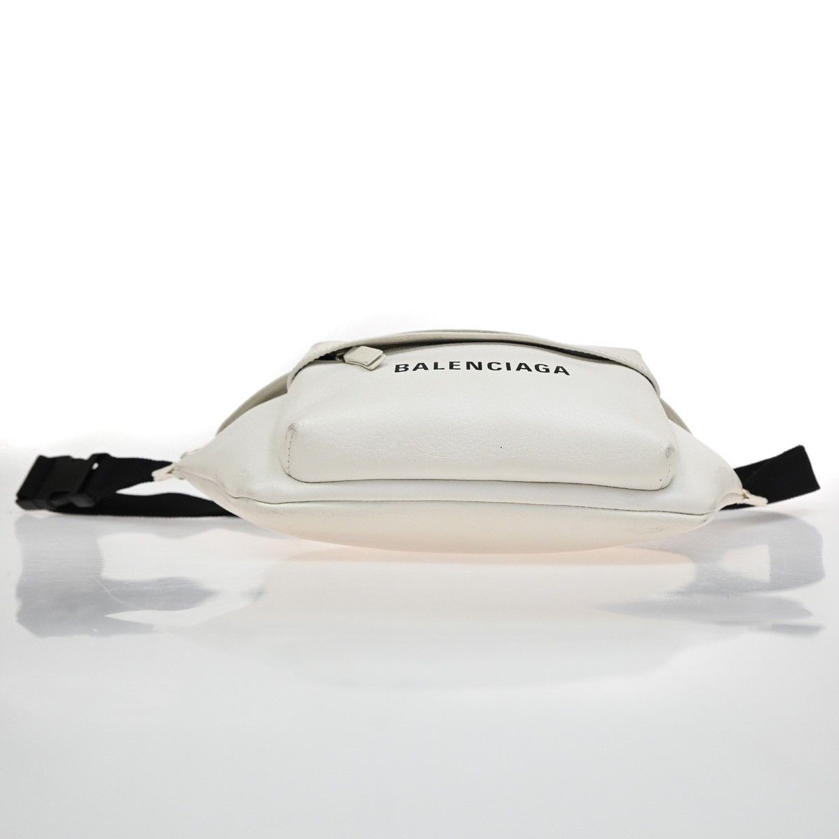 Balenciaga Balenciaga Everyday Waist Bag Leather Size ONE SIZE - 11 Thumbnail