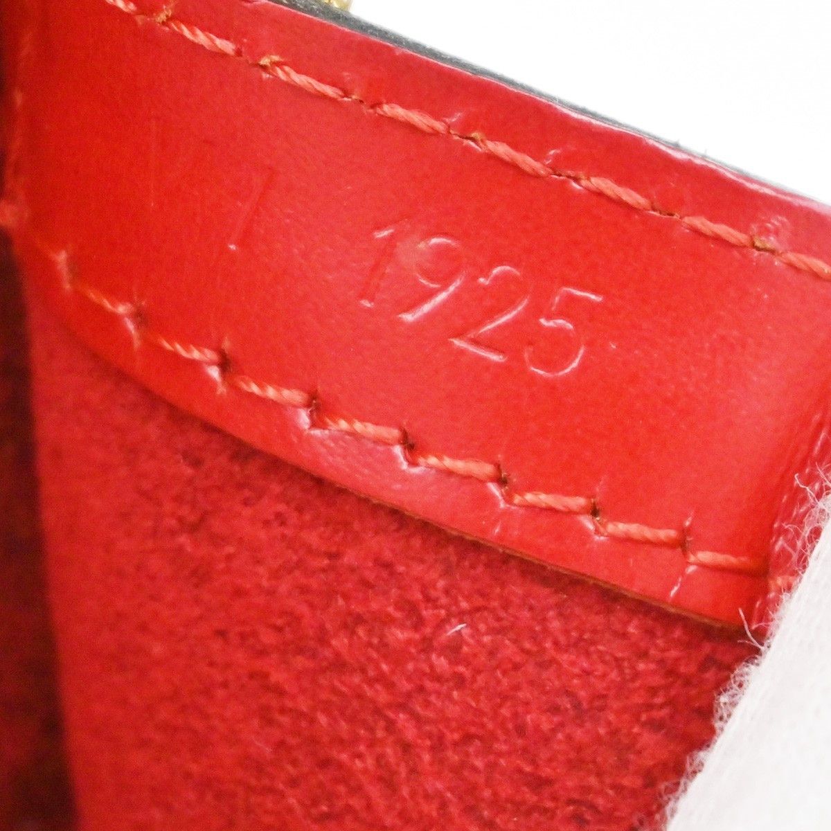Louis Vuitton Louis Vuitton Lussac Handbag Epi Leather Size ONE SIZE - 15 Thumbnail