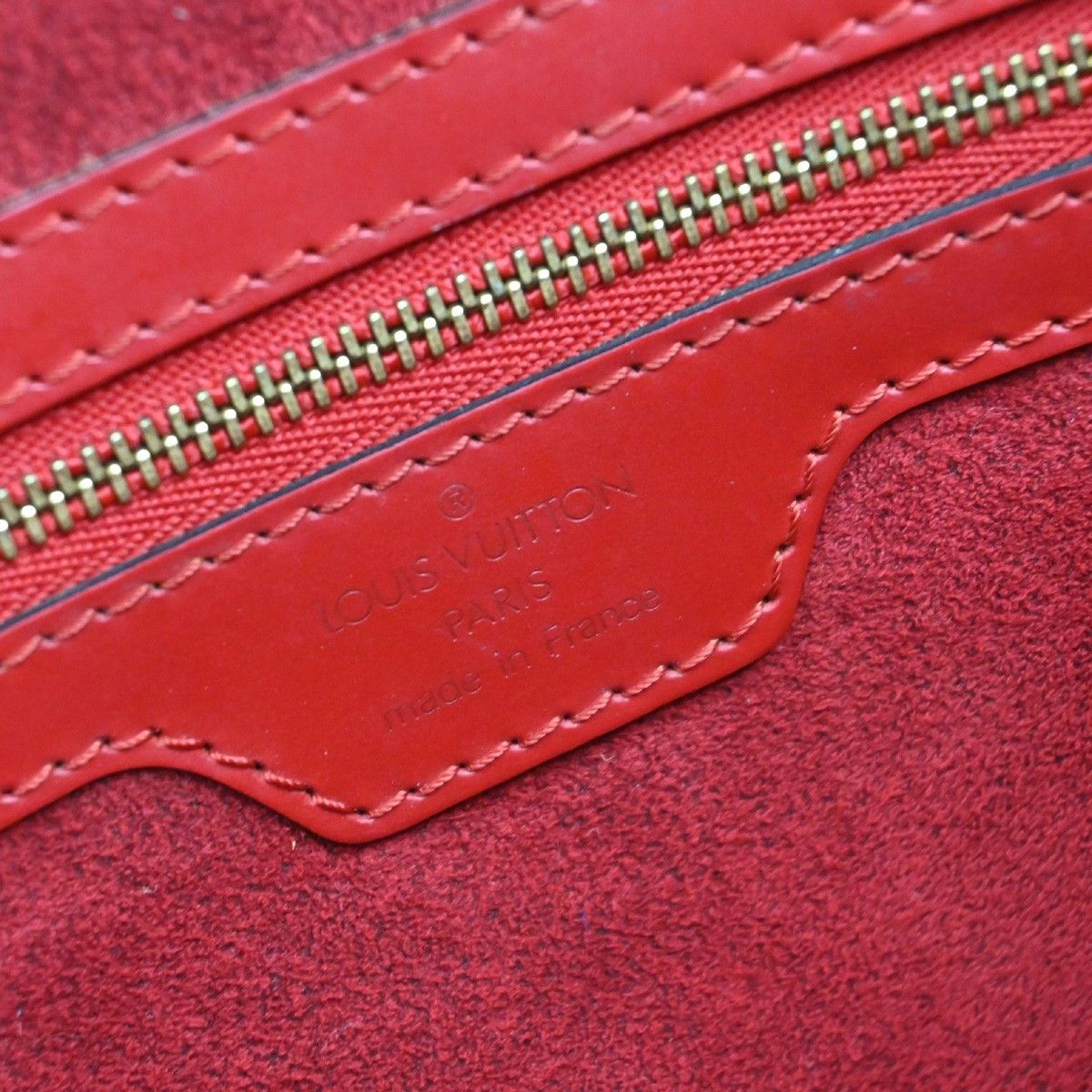 Louis Vuitton Louis Vuitton Lussac Handbag Epi Leather Size ONE SIZE - 14 Thumbnail