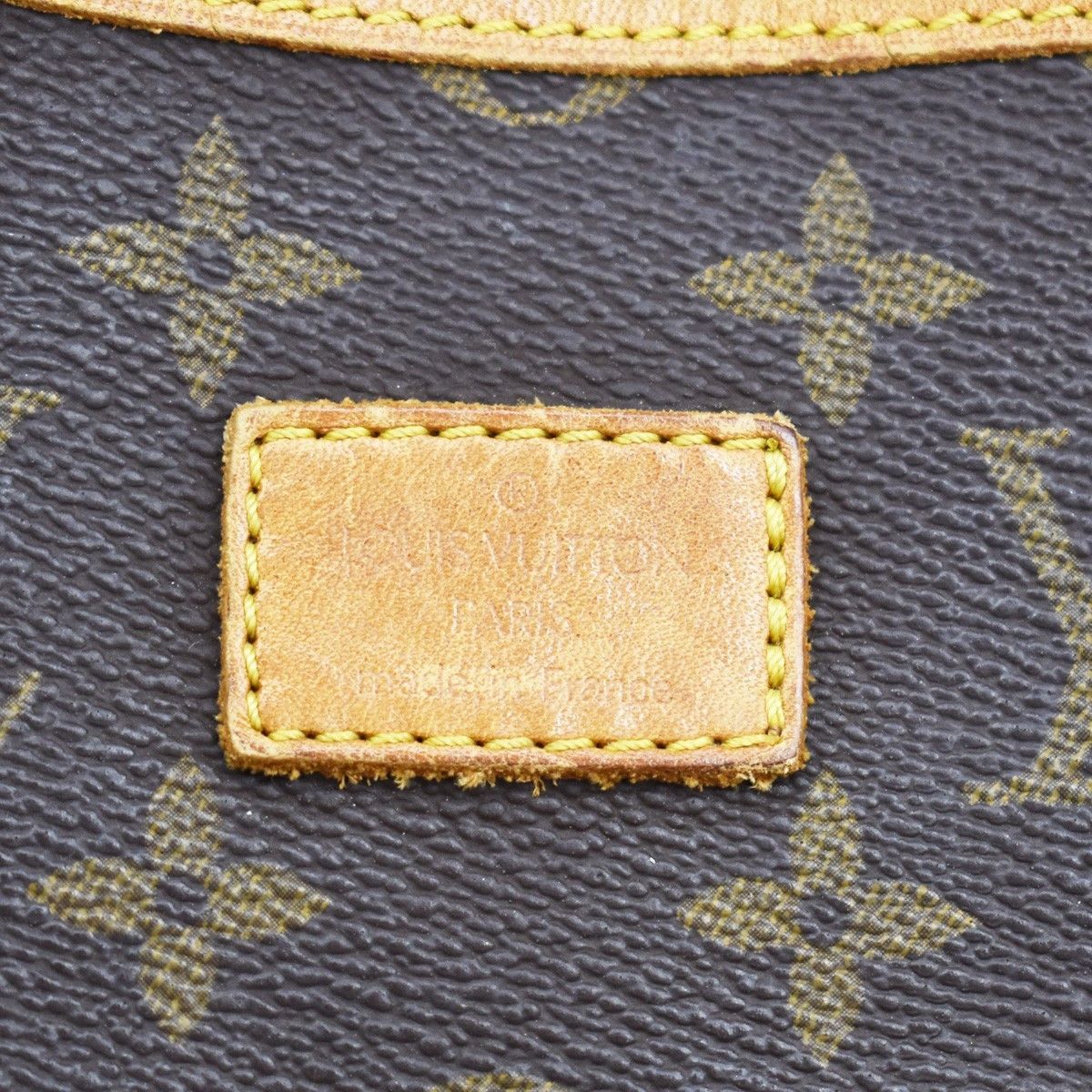 Louis Vuitton Louis Vuitton Saumur Handbag Monogram Canvas Size ONE SIZE - 17 Thumbnail