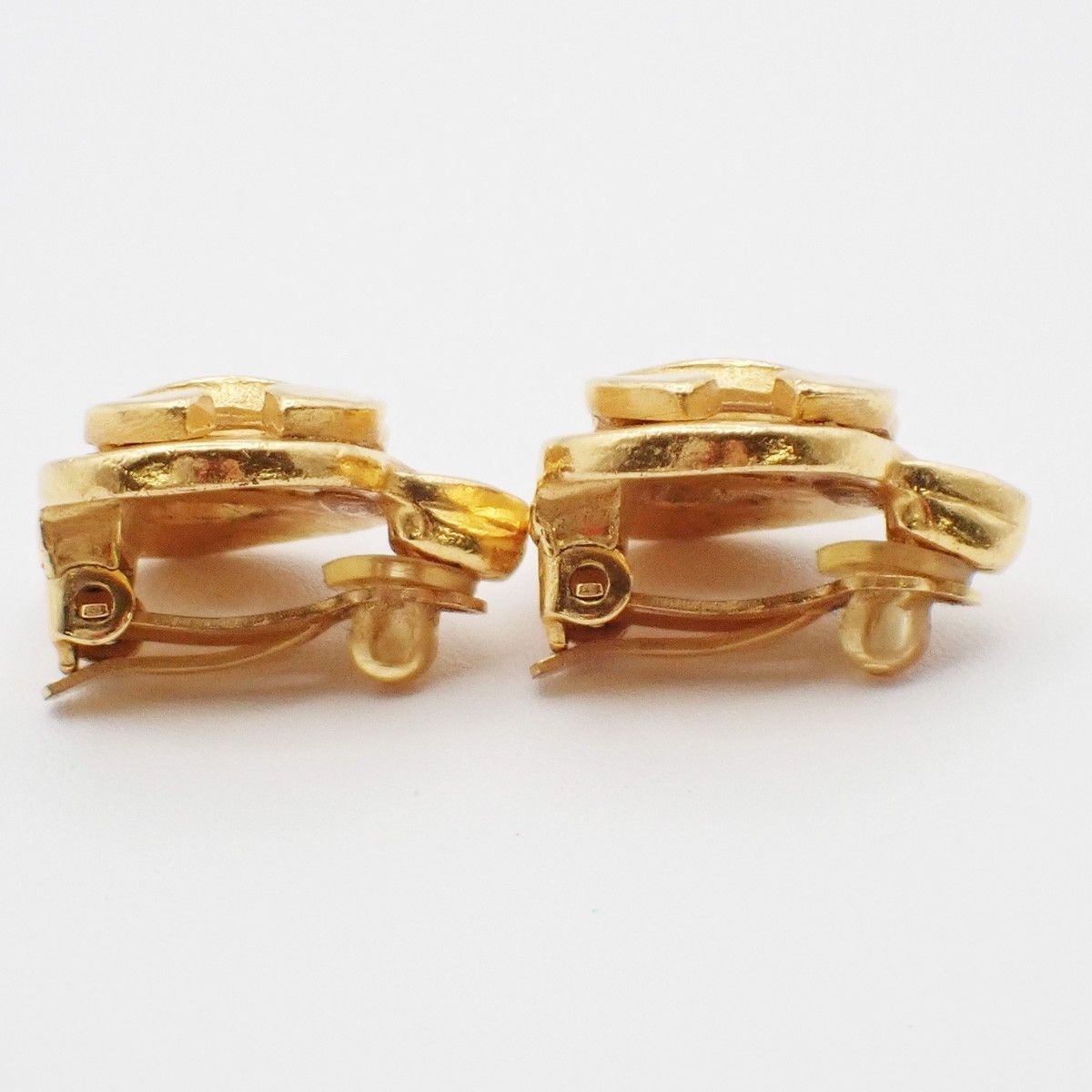 Chanel Chanel CC logo heart Gold-plated Size ONE SIZE - 3 Thumbnail