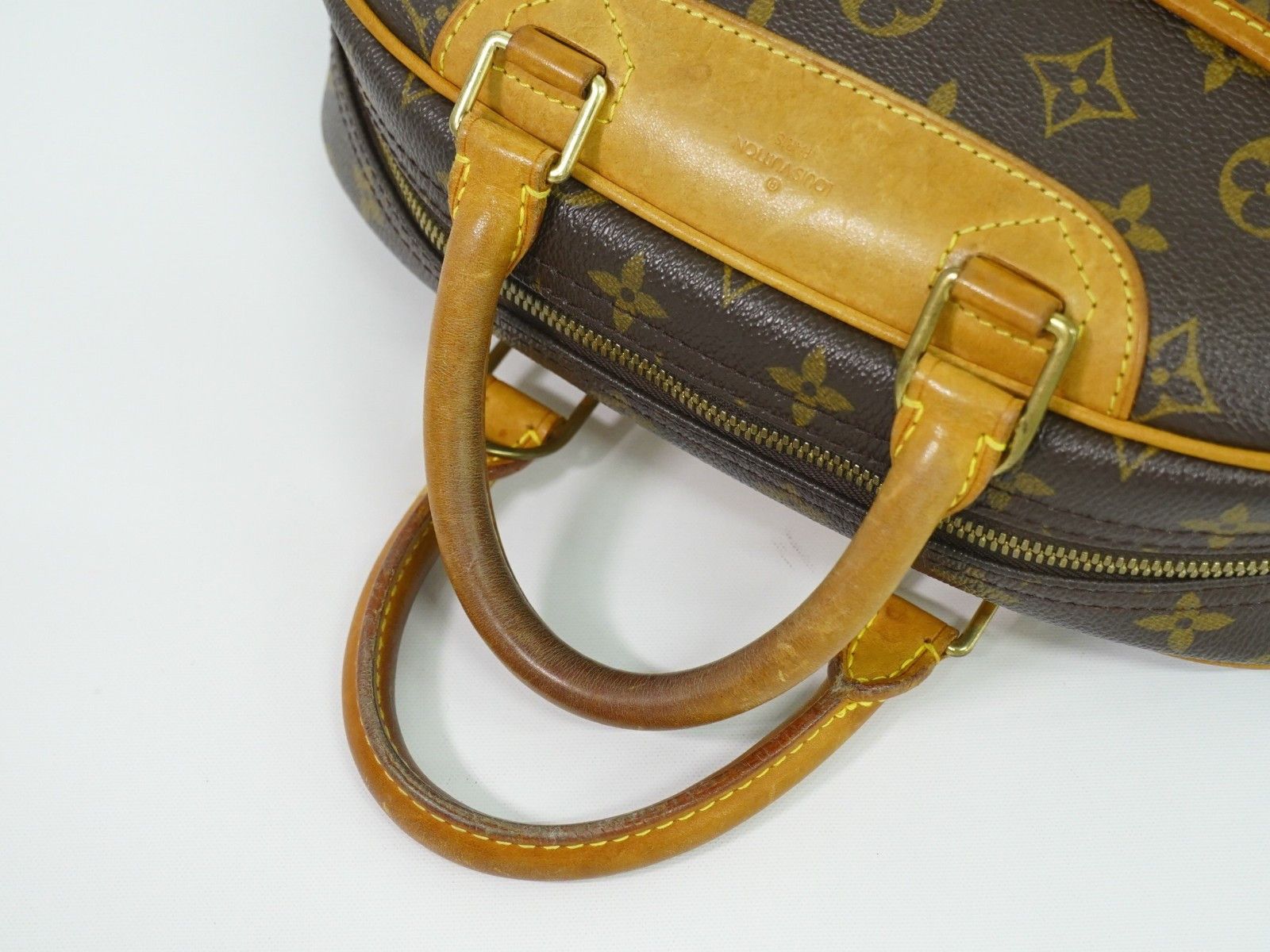 Louis Vuitton Louis Vuitton Trouville Handbag Monogram Canvas Size ONE SIZE - 8 Thumbnail