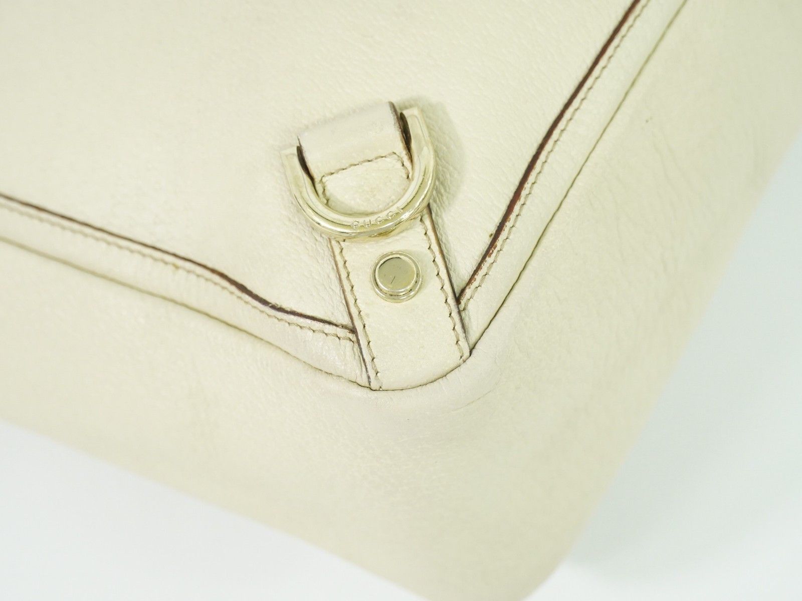 Gucci Gucci Abbey Leather with Gold hardware Size ONE SIZE - 4 Thumbnail