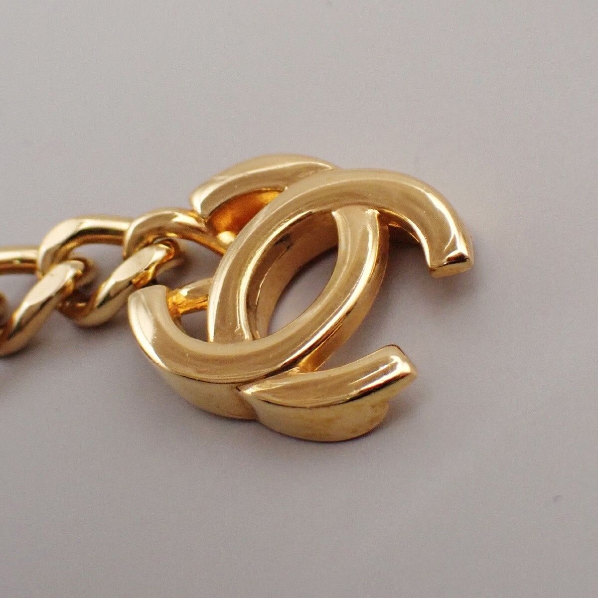 Chanel Chanel Vintage Turnlock Reissue Chain Metal Size ONE SIZE - 9 Thumbnail