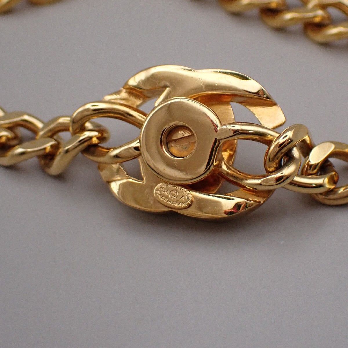 Chanel Chanel Vintage Turnlock Reissue Chain Metal Size ONE SIZE - 3 Thumbnail