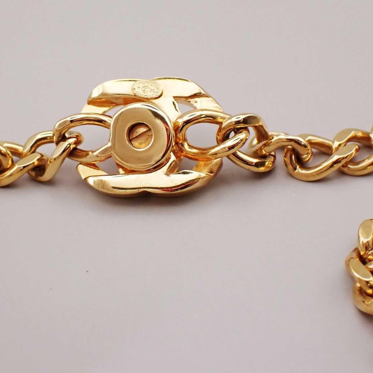 Chanel Chanel Vintage Turnlock Reissue Chain Metal Size ONE SIZE - 13 Thumbnail