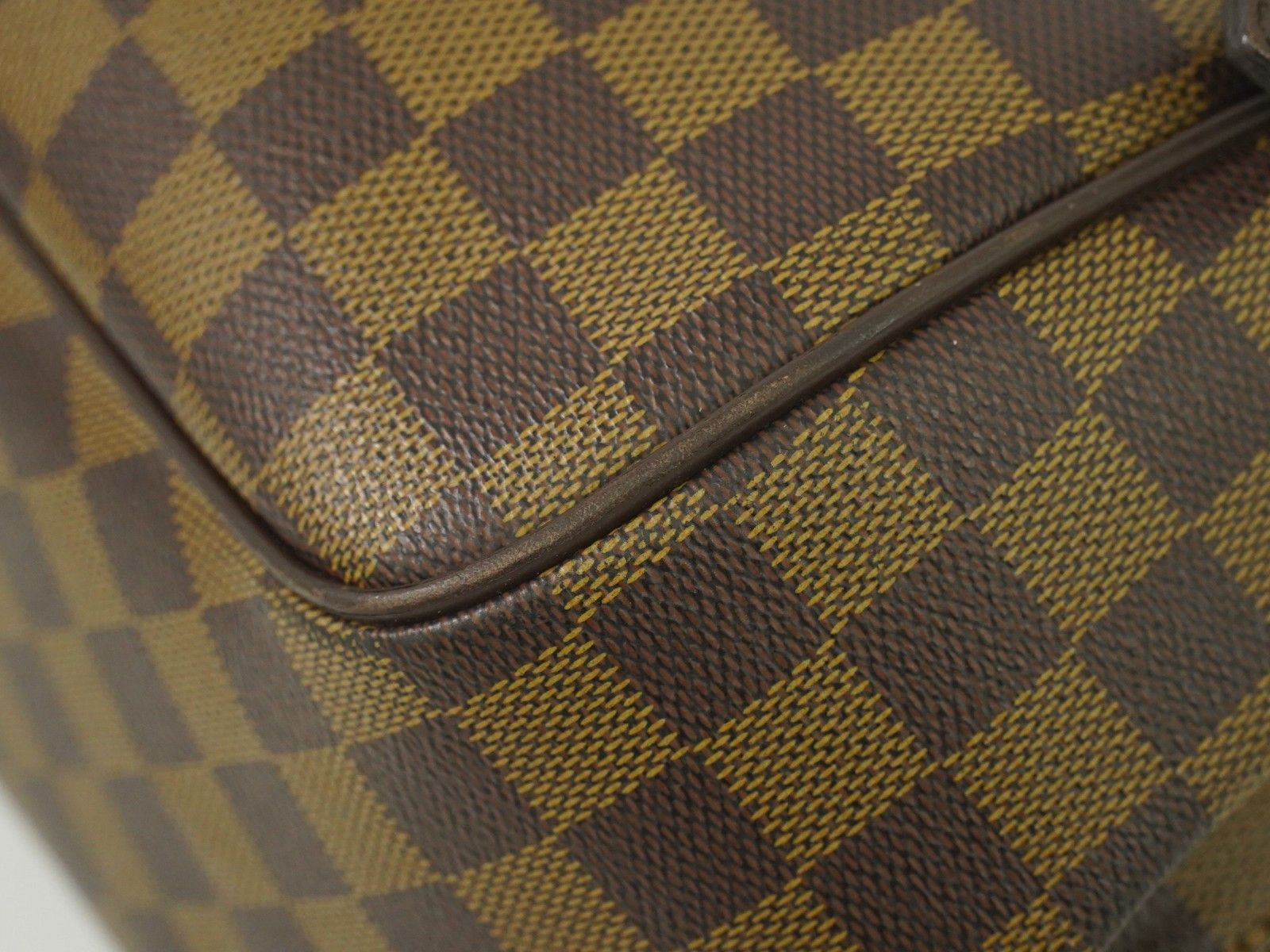 Louis Vuitton Louis Vuitton Belem Handbag Damier Size ONE SIZE - 8 Thumbnail
