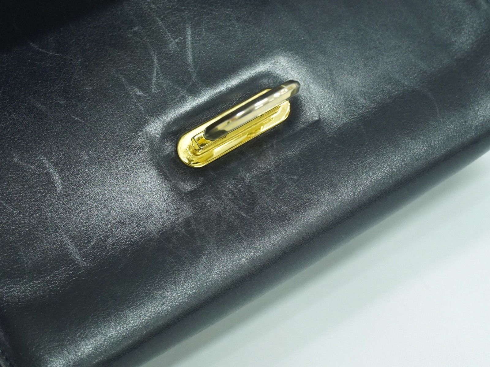 Salvatore Ferragamo Salvatore Ferragamo Gancini Shoulder Bag Leather Size ONE SIZE - 8 Thumbnail