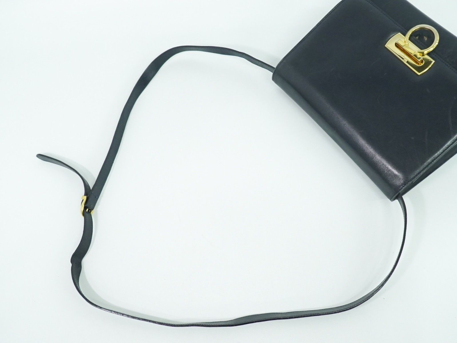 Salvatore Ferragamo Salvatore Ferragamo Gancini Shoulder Bag Leather Size ONE SIZE - 5 Thumbnail