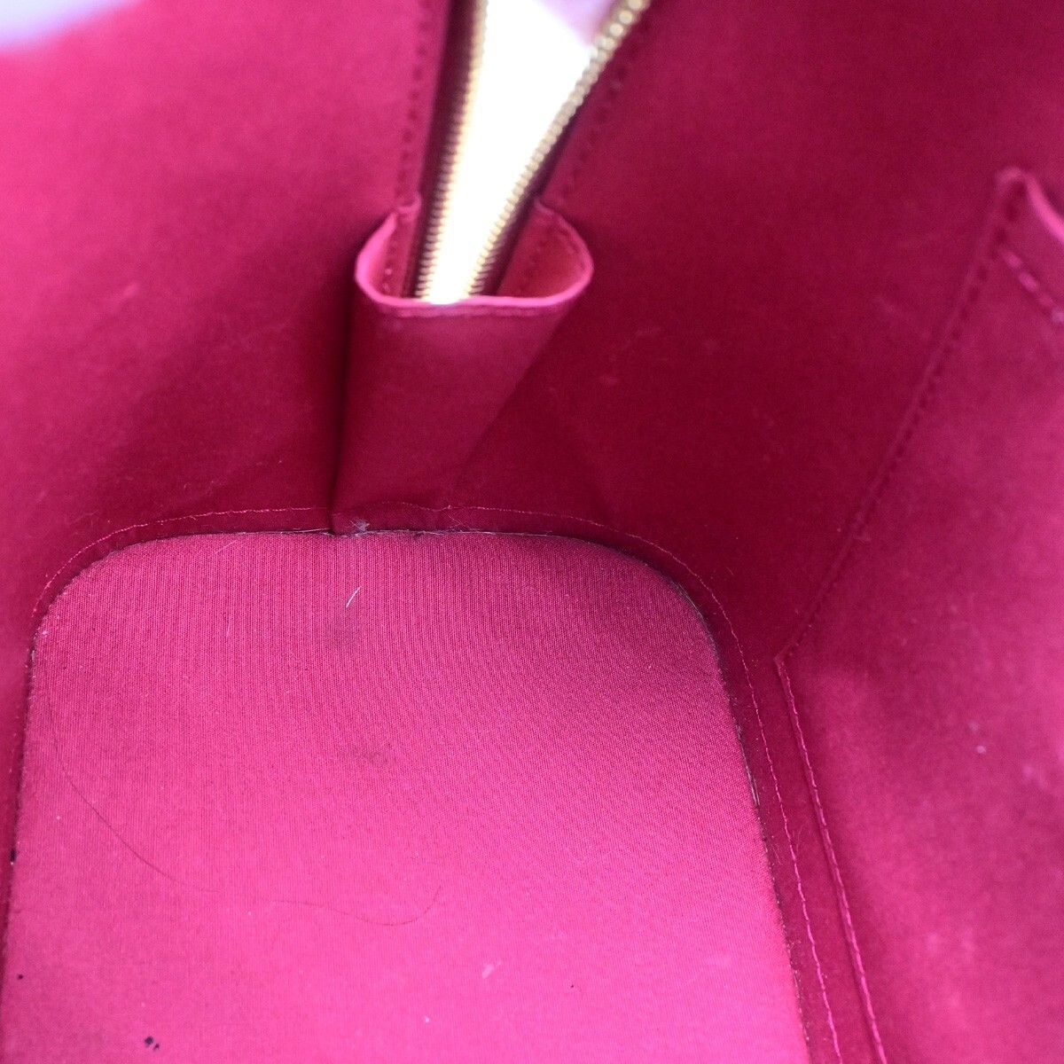 Louis Vuitton Louis Vuitton Alma Handbag Monogram Vernis Size ONE SIZE - 17 Thumbnail