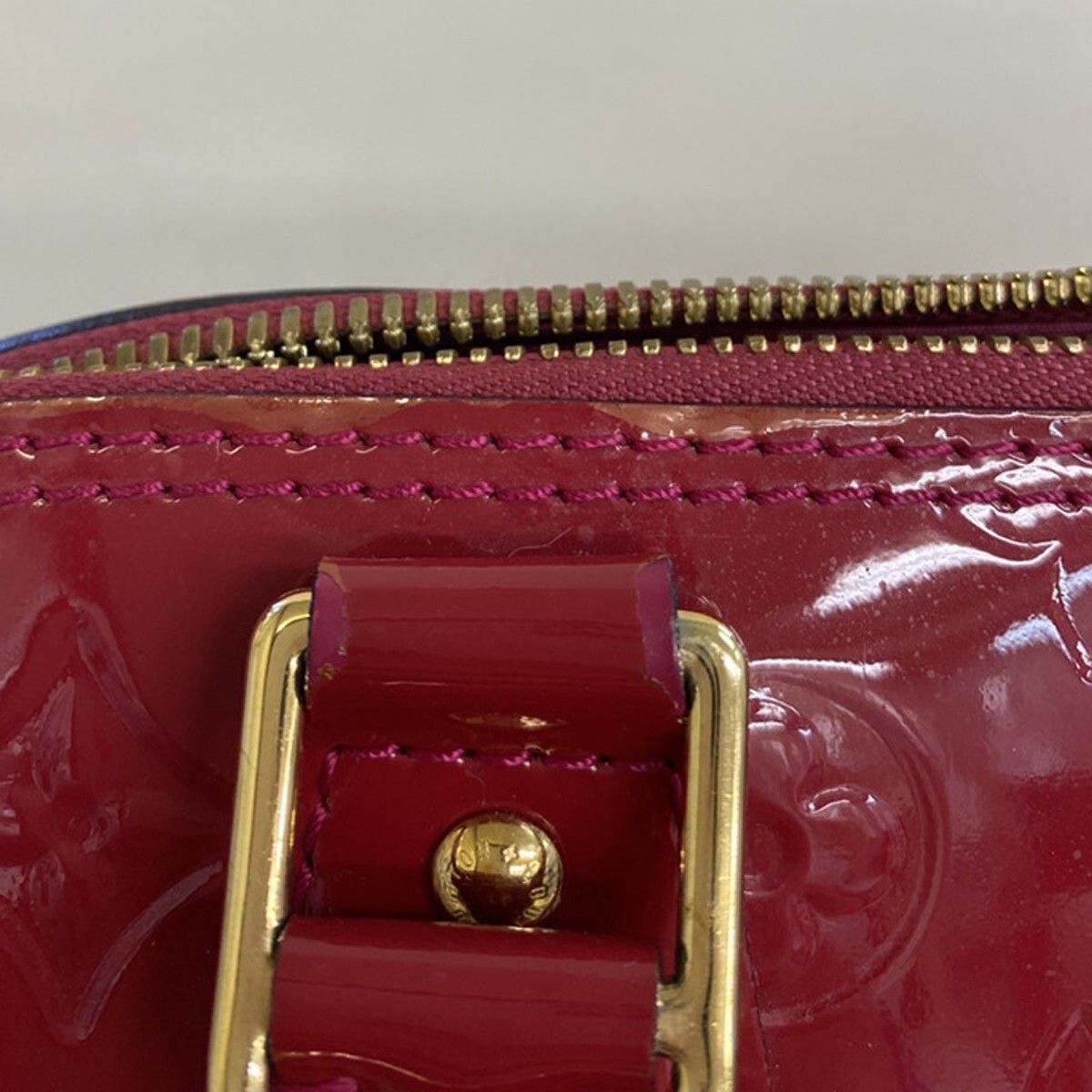 Louis Vuitton Louis Vuitton Alma Handbag Monogram Vernis Size ONE SIZE - 16 Thumbnail