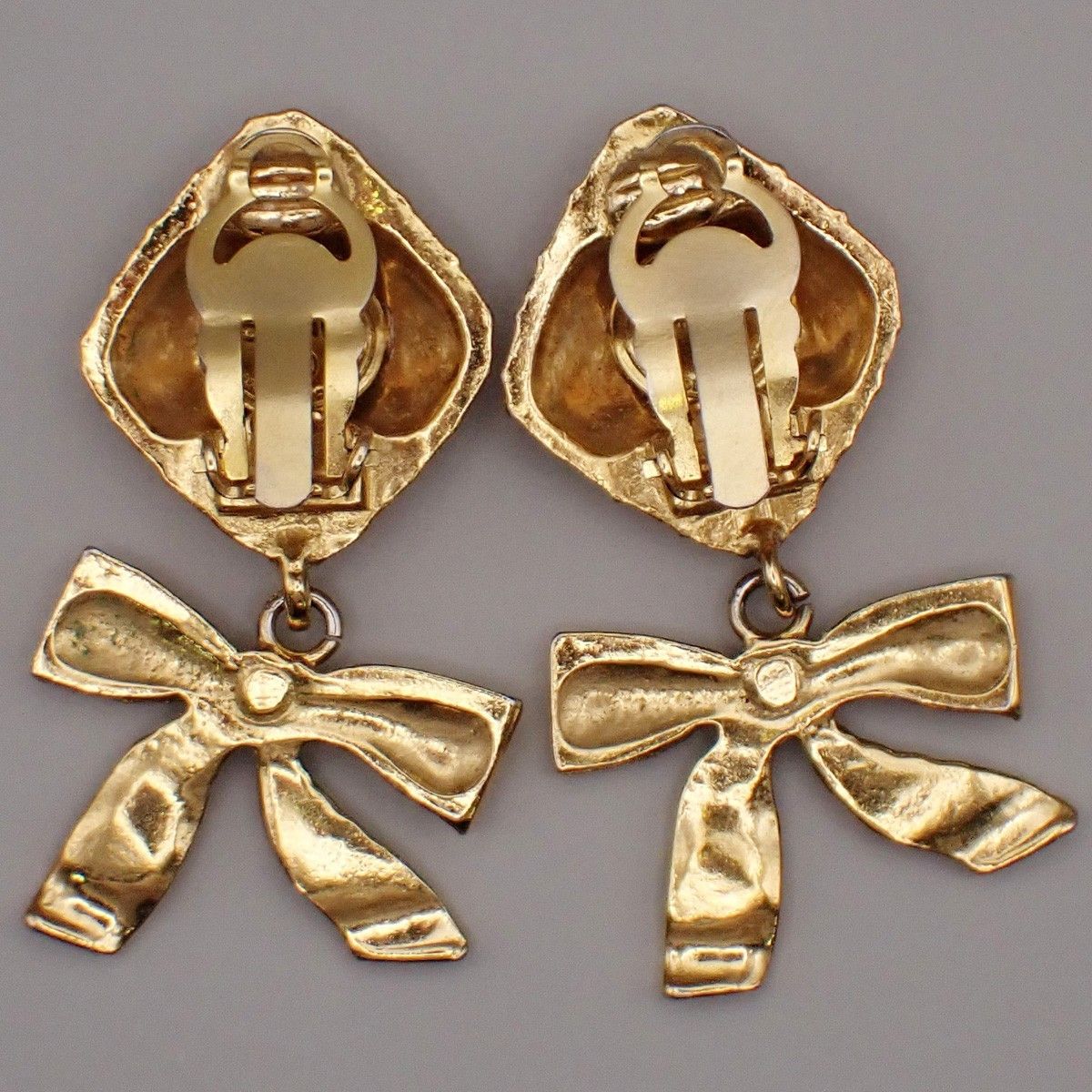 Chanel Chanel Vintage Clip On Bow Earrings Metal Size ONE SIZE - 2 Thumbnail