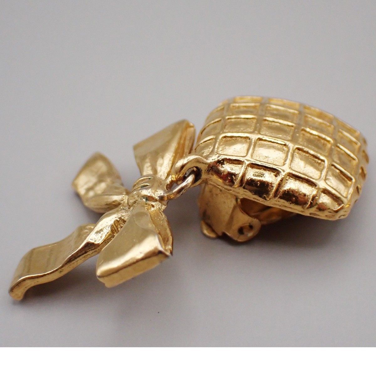 Chanel Chanel Vintage Clip On Bow Earrings Metal Size ONE SIZE - 5 Thumbnail