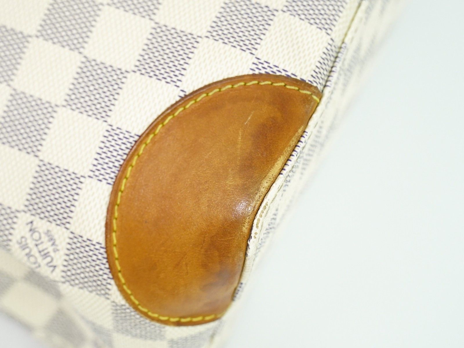 Louis Vuitton Louis Vuitton Hampstead Handbag Damier Size ONE SIZE - 8 Thumbnail