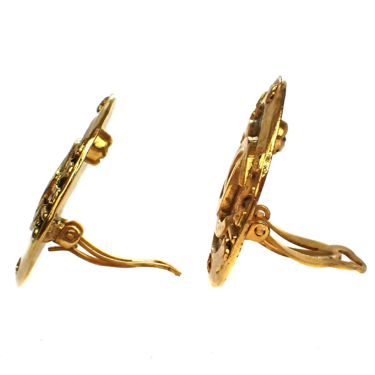 Chanel Chanel Vintage CC Round Button Clip-On Earrings Metal Size ONE SIZE - 8 Thumbnail