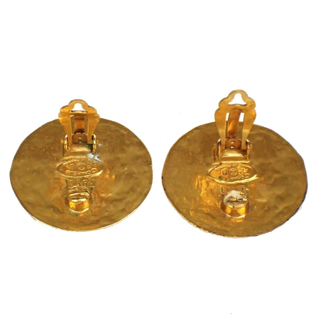 Chanel Chanel Vintage CC Round Button Clip-On Earrings Metal Size ONE SIZE - 3 Thumbnail