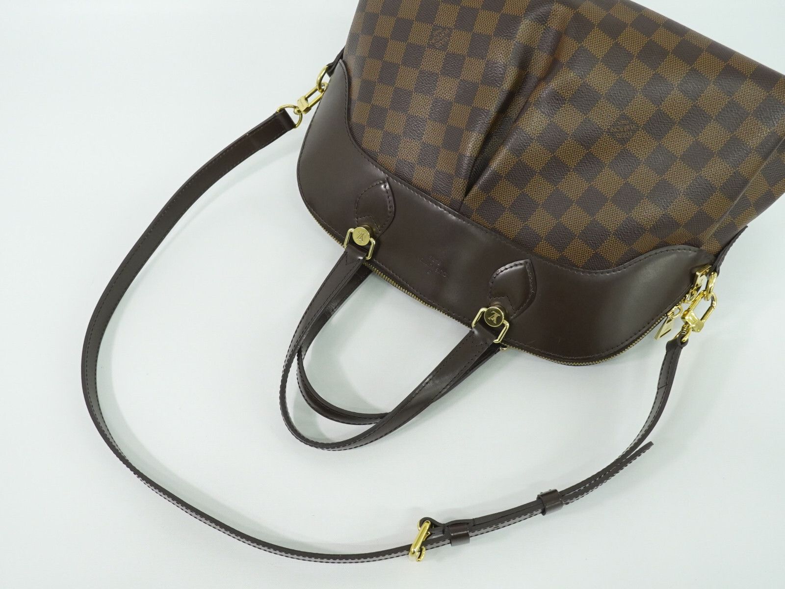 Louis Vuitton Louis Vuitton Salvi Handbag Damier Size ONE SIZE - 6 Thumbnail