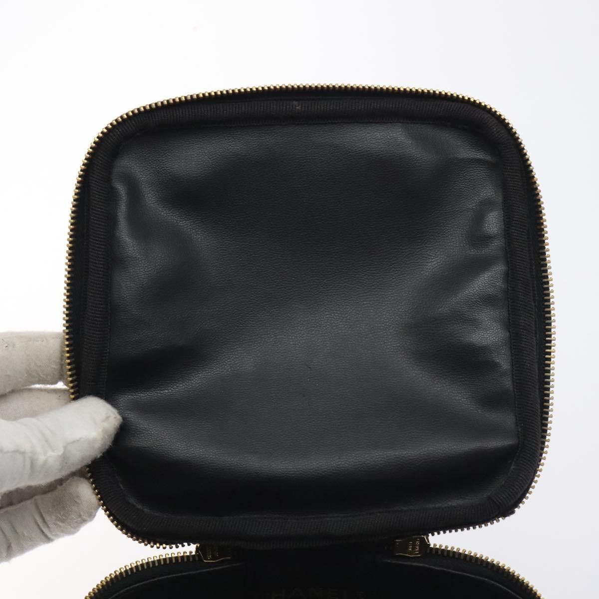 Chanel Chanel Vintage Timeless Cosmetic Case Caviar Size ONE SIZE - 18 Thumbnail