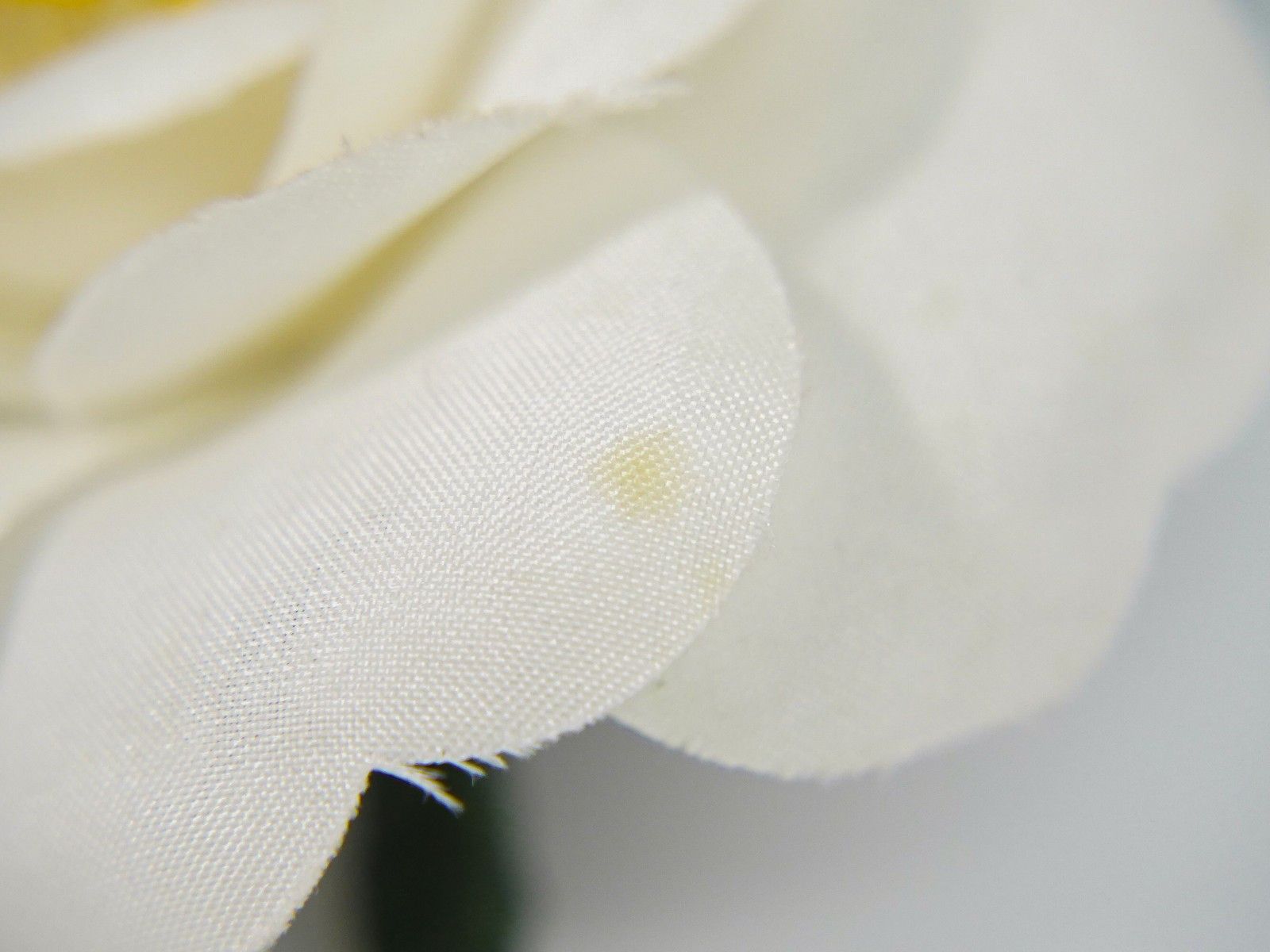 Chanel Chanel CC Camellia Brooch Plastic with Faux Pearl Size ONE SIZE - 5 Thumbnail